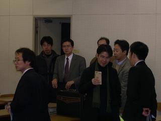 2004-03-05 16:43:53