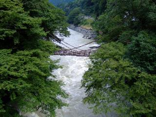 2005-09-08 12:05:44